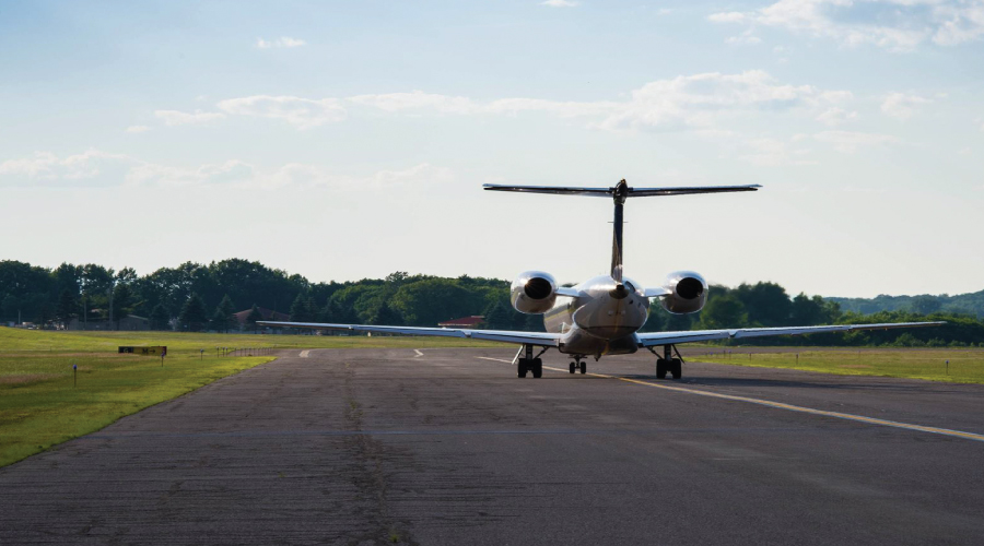 Airlines that fly from and to Burlington International Airport. Book your trip today to save.